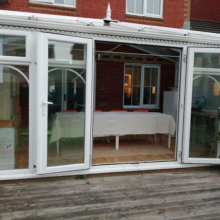 Spacious Townhouse With Sea Views Near Cardiff Бари Екстериор снимка