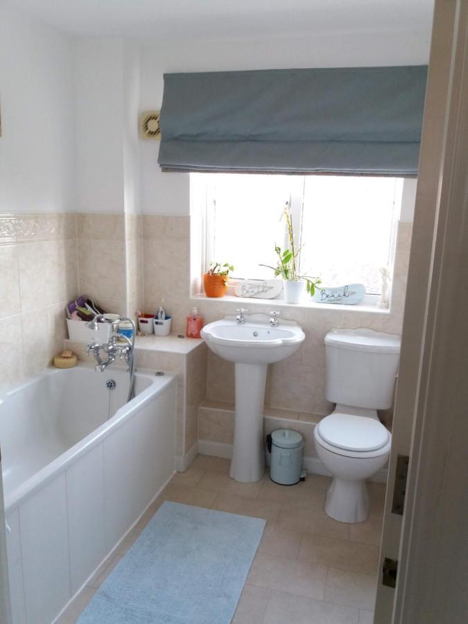 Spacious Townhouse With Sea Views Near Cardiff Бари Екстериор снимка