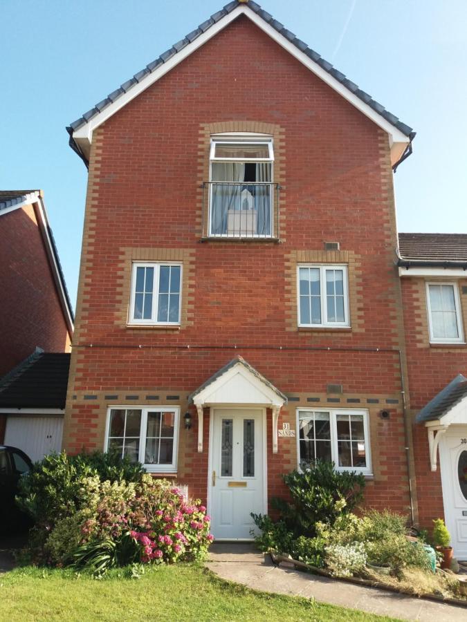 Spacious Townhouse With Sea Views Near Cardiff Бари Екстериор снимка